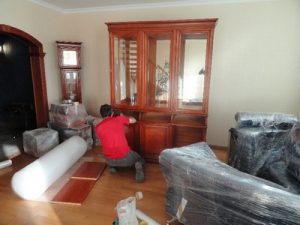 Сборщики мебели