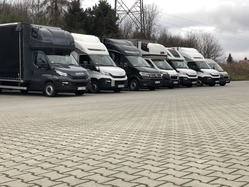 грузовой фургон для переезда